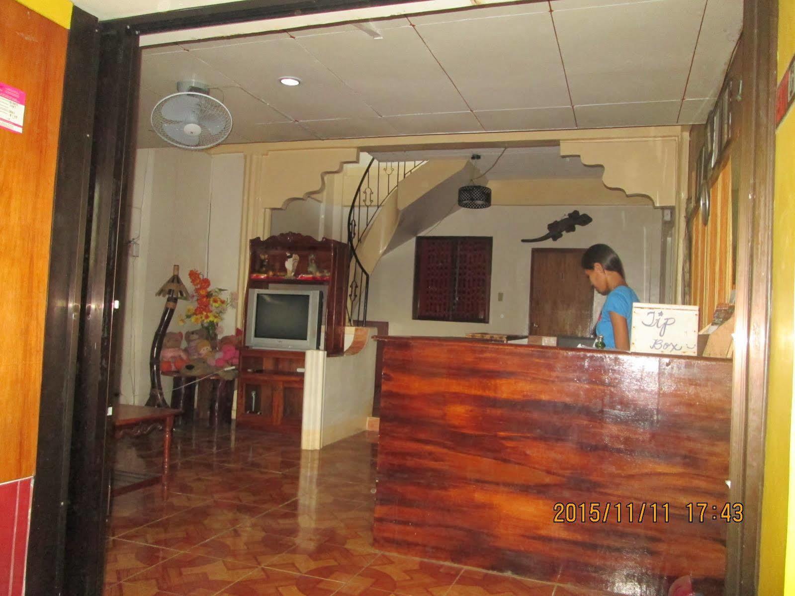 Lagrosa Backpackers Hotel Coron Exterior photo